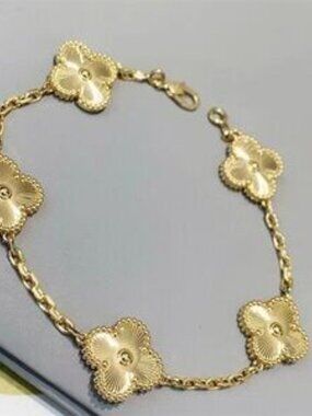 Authentic Van Cleef & Arpels 18K gold laser five-flower bracelet